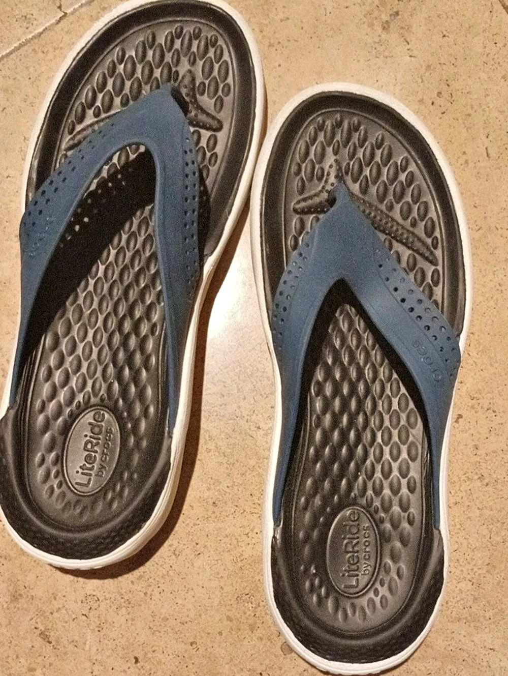 LifeStride Women's Blue & Black Flip-Flop Sandals